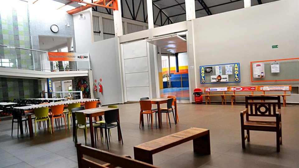 colegio-maximo-refeitorio-area-convivencia-h540